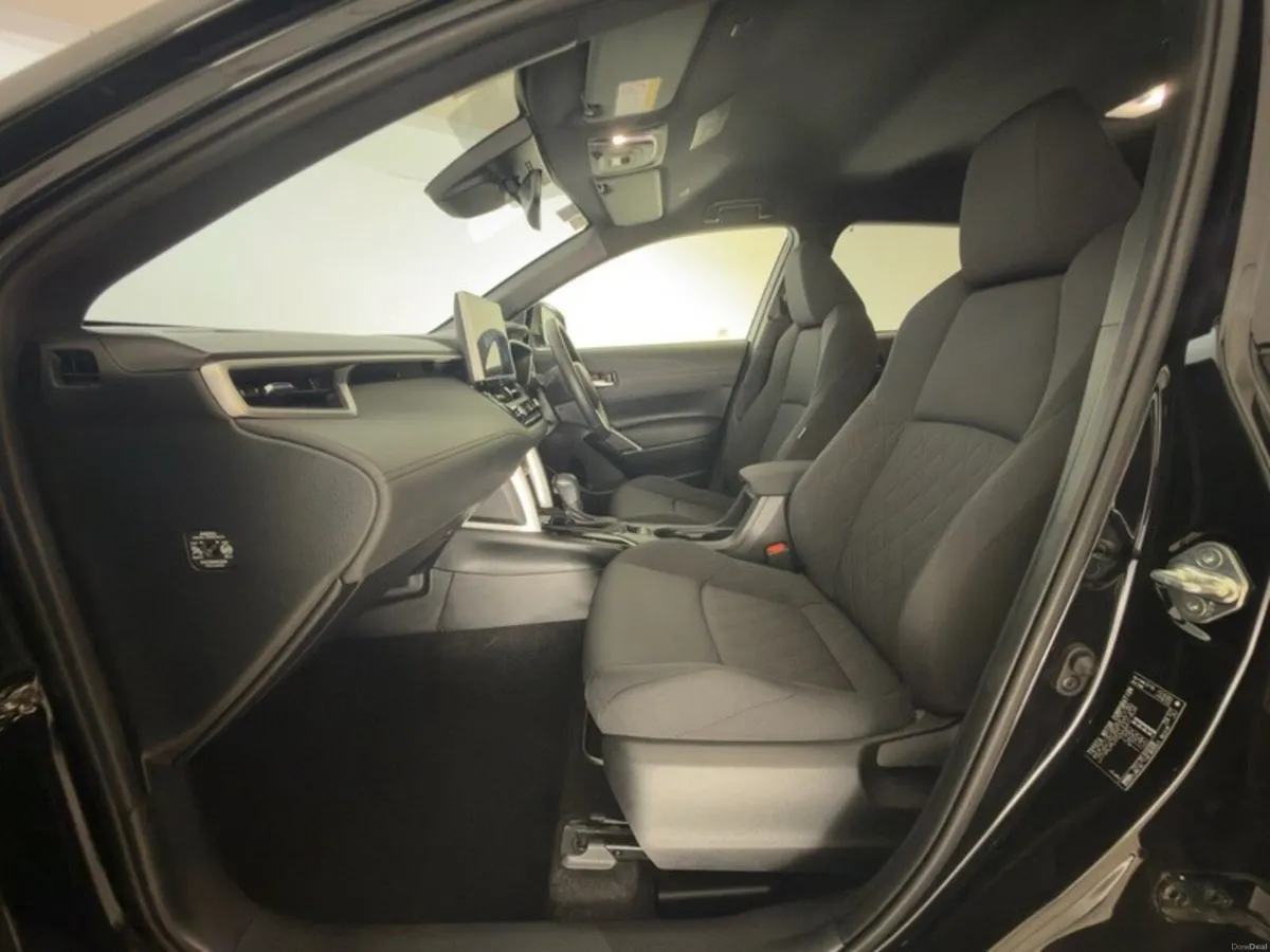 Toyota Corolla Cross Sport Hybrid - Image 6
