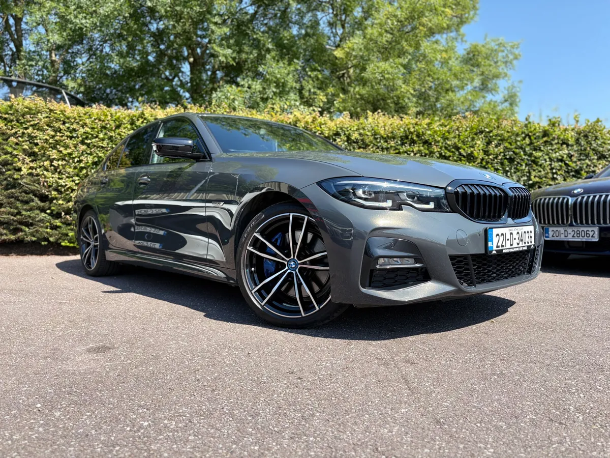 BMW 3-Series 2022 - Image 4