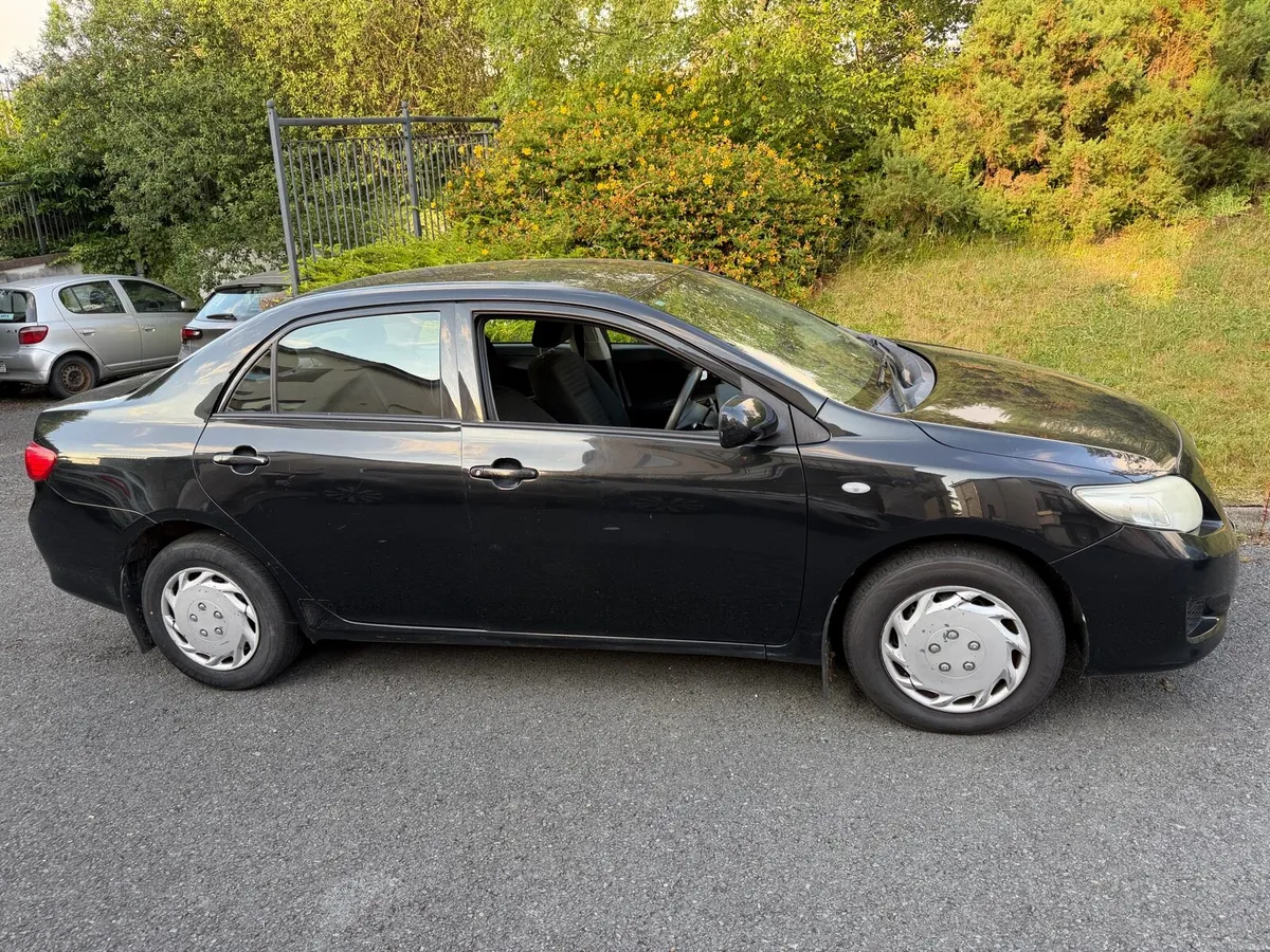 Toyota Corolla 1.4 Terra Sal (Petrol) - Image 3
