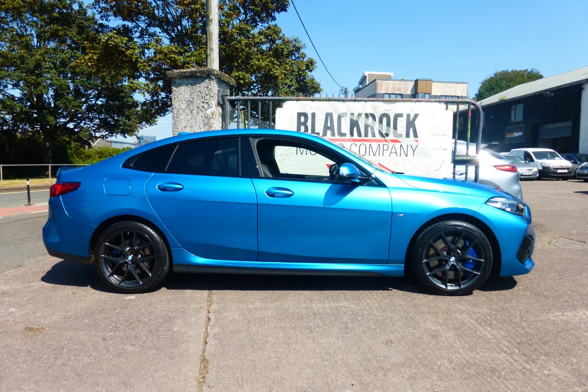 BMW 2-Series 2024 - Image 6