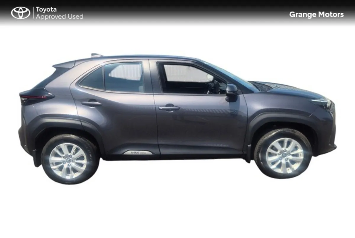 Toyota Yaris Cross 1.5 HYBRID LUNA 5DR - Image 4