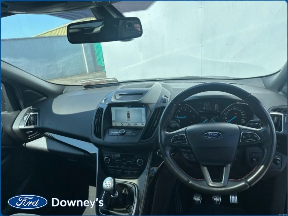 Ford Kuga 1.5 TD  ST-Line - Image 5