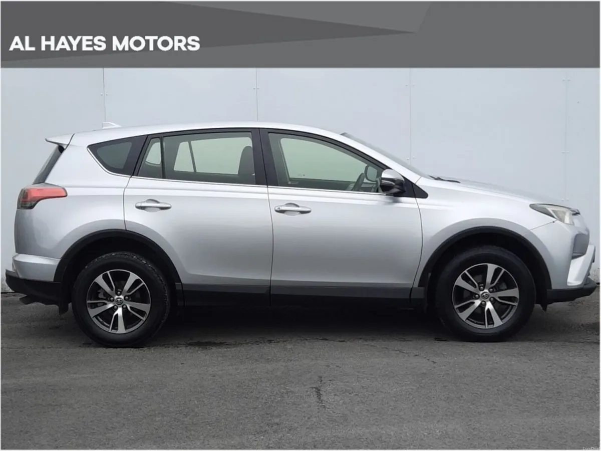 Toyota RAV4 2.0 D-4D AURA 4DR *NCT 2/27* - Image 6