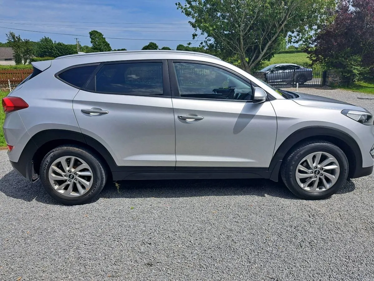 Tuscan 2016 low mileage - Image 3