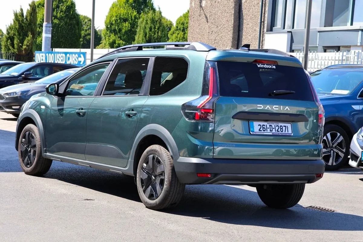 Dacia Jogger TCe 110 Expression, 7 seater , low mi - Image 4