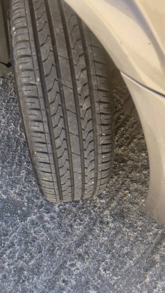 Clean 2005 Nissan Almera SVE. - Image 3