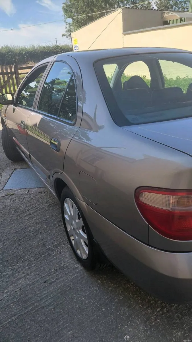 Clean 2005 Nissan Almera SVE. - Image 4