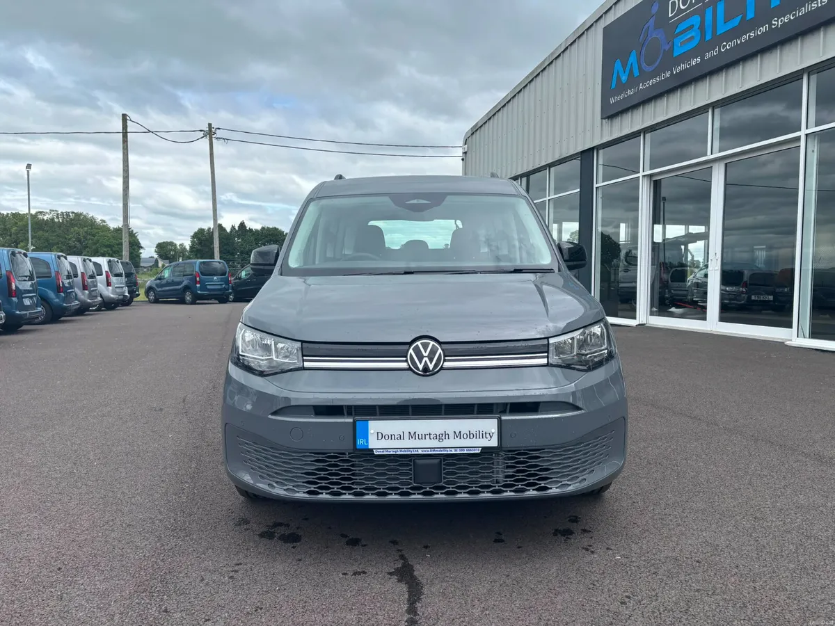 Wheelchair Taxi PHEV Caddy - Image 2