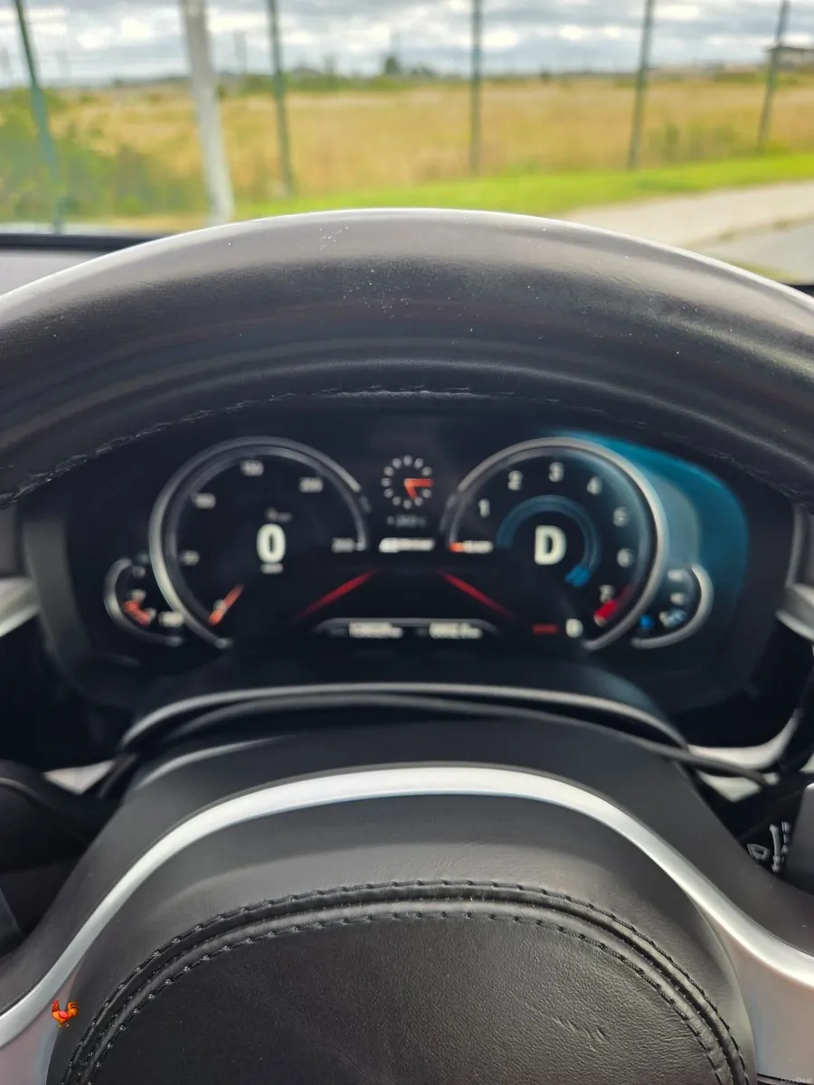 BMW 5-Series 2018 - Image 2
