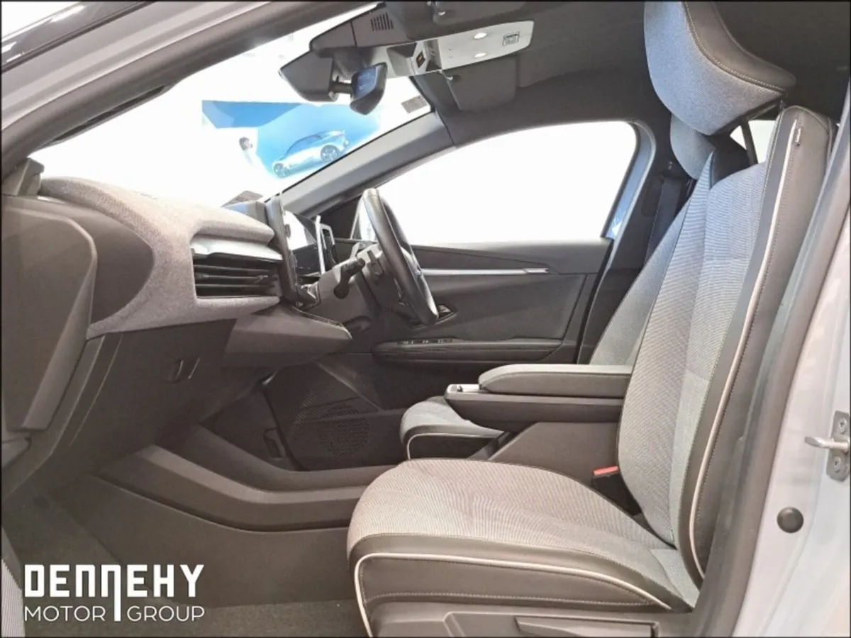 Renault Megane E-Tech EV60 220hp Techno  €99.39pw - Image 5
