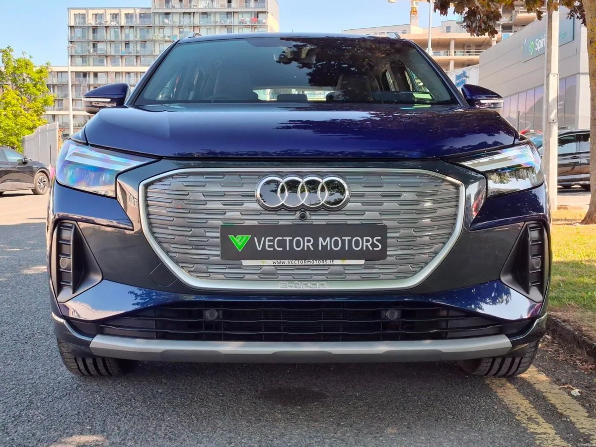 Audi Q4 e-tron 40 SPORT - Image 4
