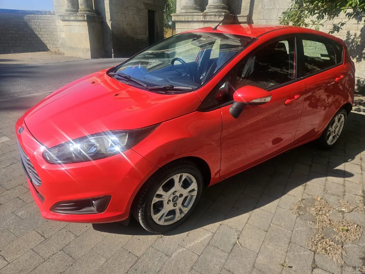 Ford Fiesta 2014 - Image 2