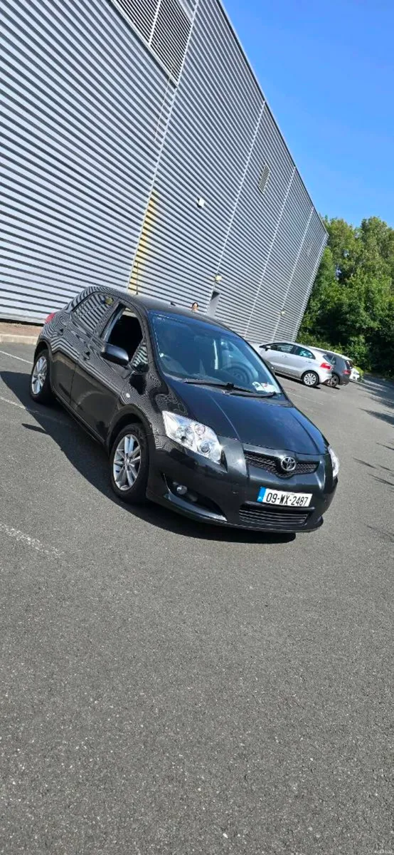 09 Auris nct&tax - Image 1