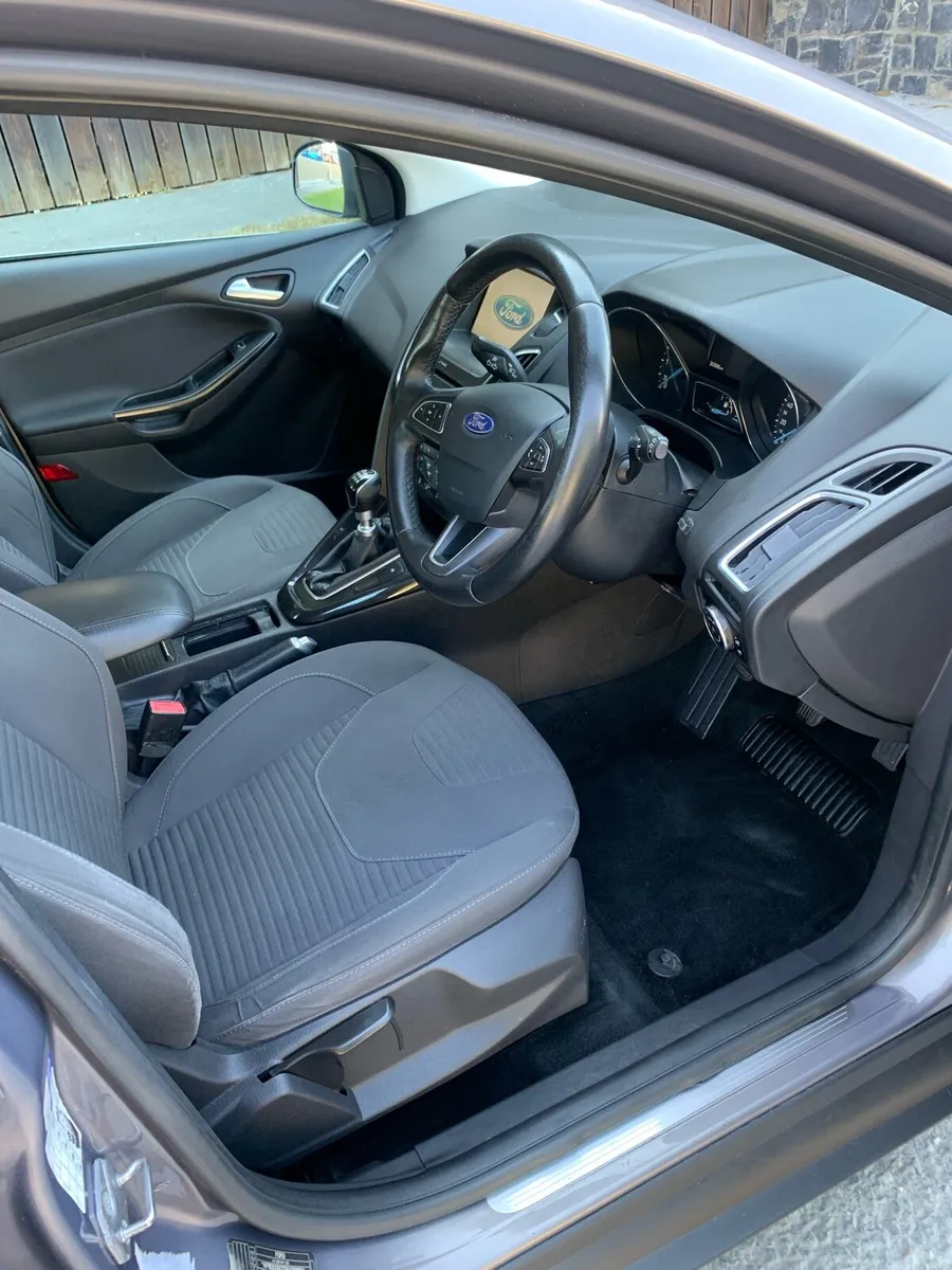 2016 Ford Focus titanium, Nctd 1/27, tax 6/26 - Image 5