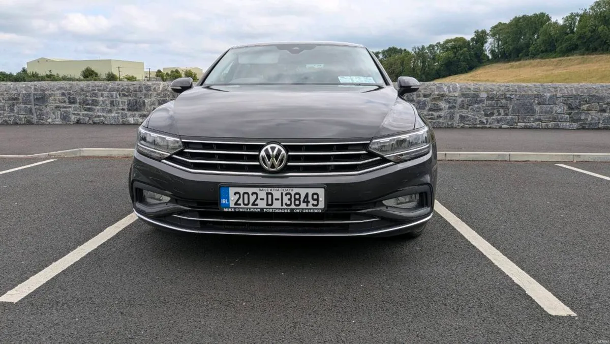 Passat car - Image 1