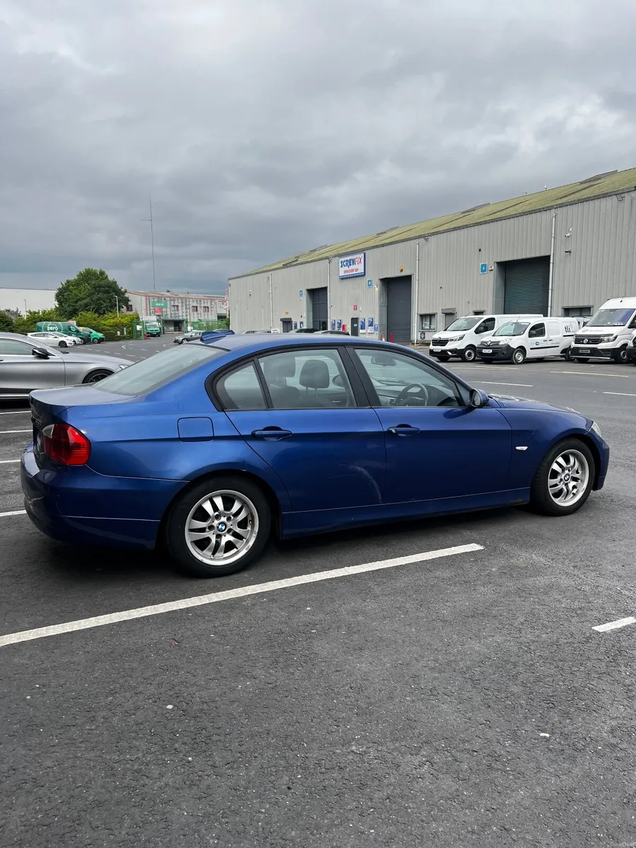 BMW 3-Series 2007 - Image 4