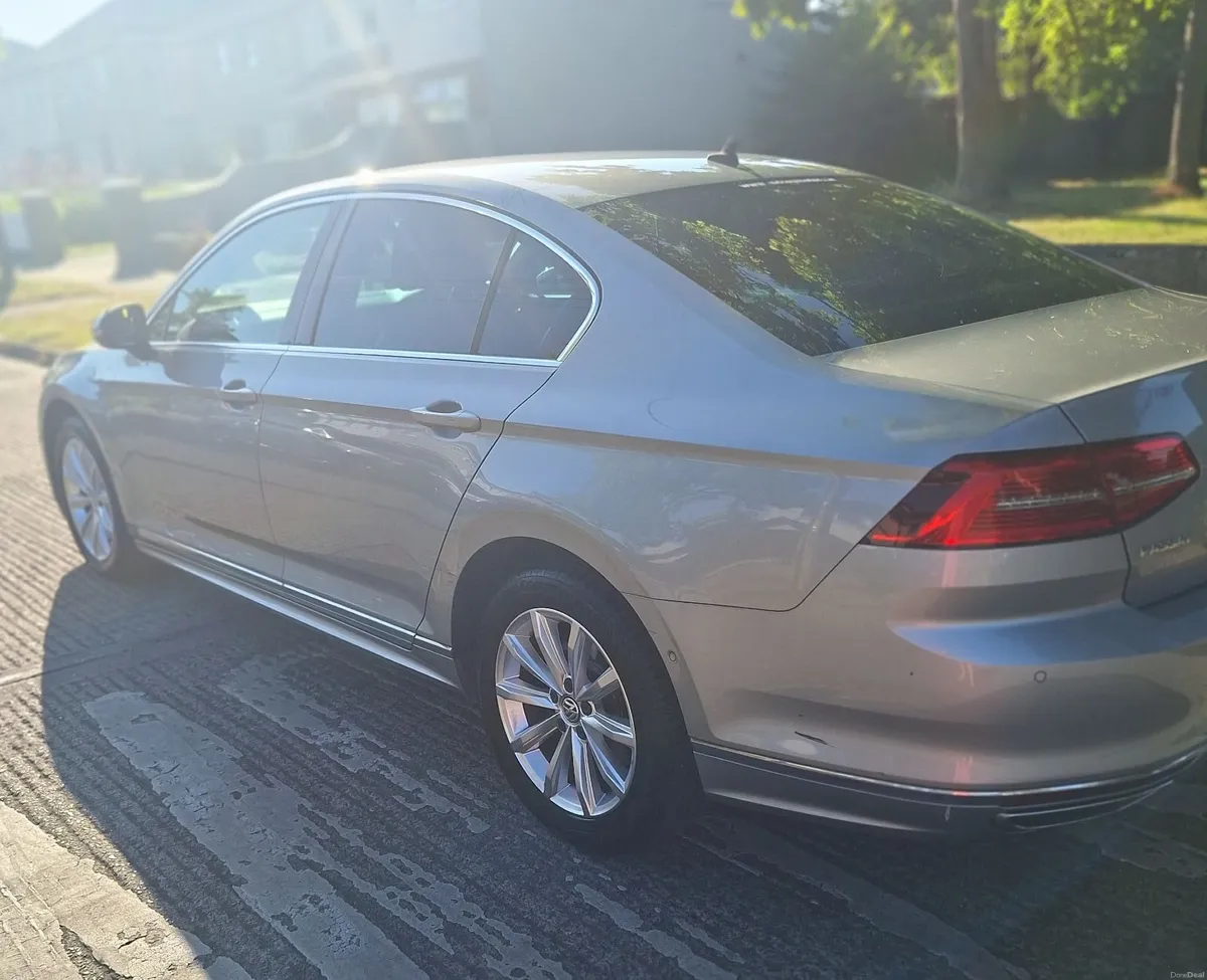 Volkswagen Passat R Line HL BE 2016 - Image 3