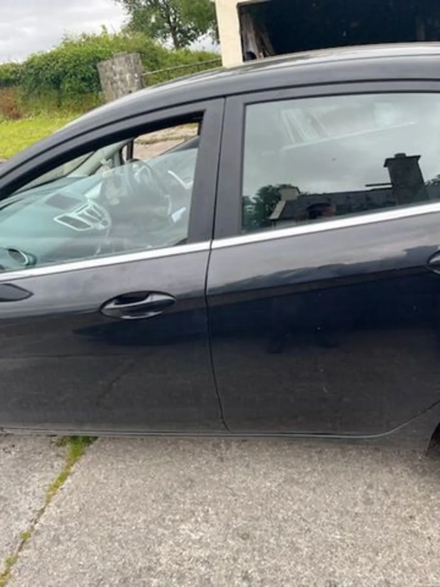 Ford Fiesta 2010 - Image 4