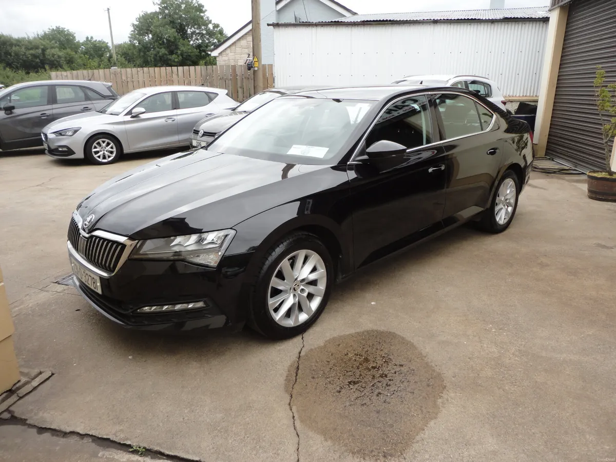 Skoda Superb 2023 - Image 3