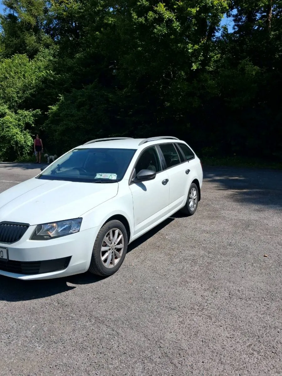 Soda Octavia 2015 - Image 1