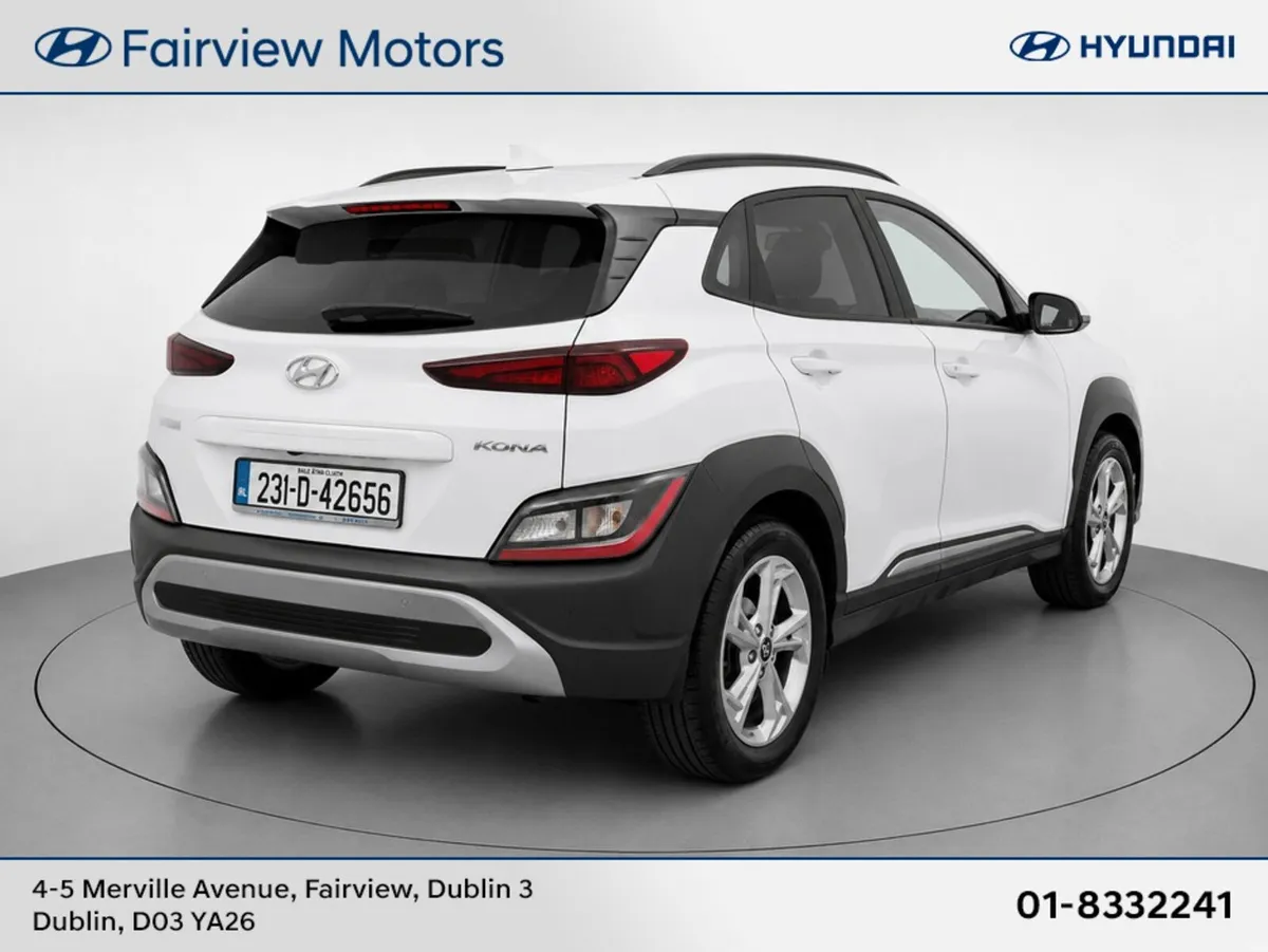 Hyundai KONA EXECUTIVE - Image 2