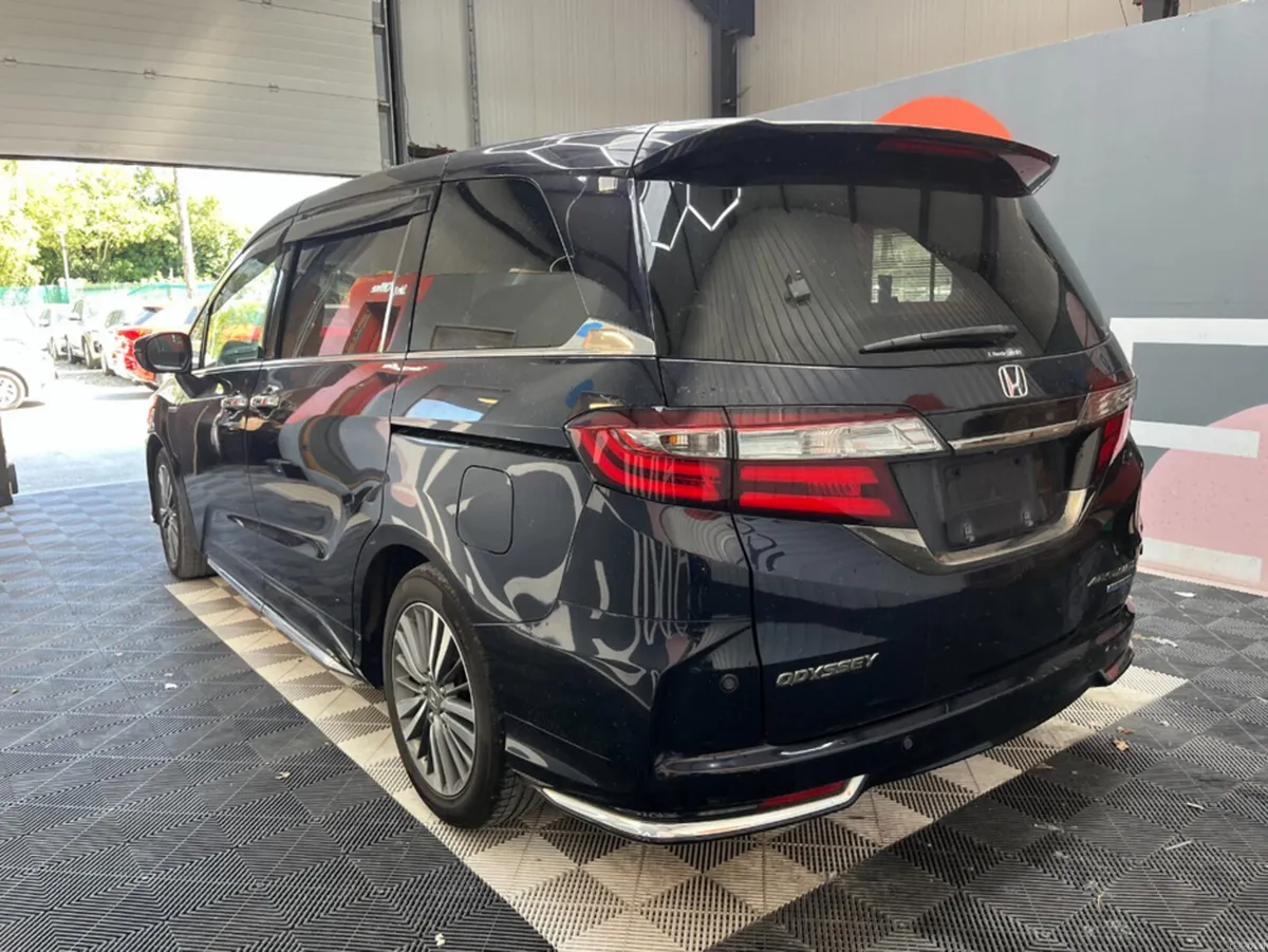 Honda Odyssey 2018 HONDA ODYSSEY EHEV 2.0 AUTOMATI - Image 4