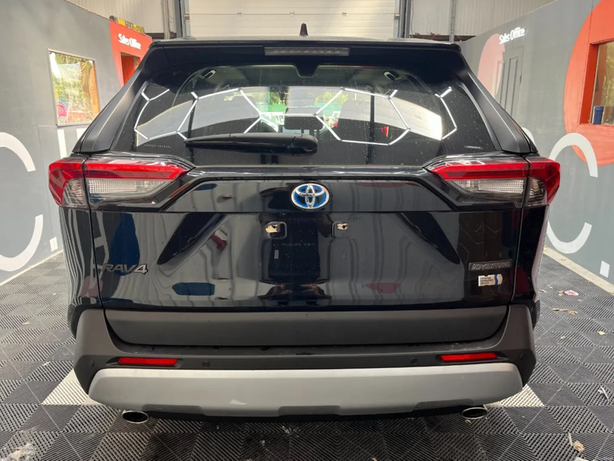 Toyota RAV4 2025 TOYOTA RAV4 HYBRID ADVENTURE 2.5 - Image 3