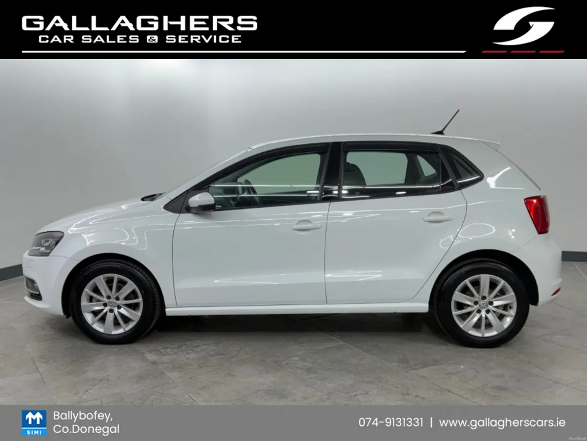 Volkswagen Polo COMFORTLINE 1.2 PETROL AUTOMATIC O - Image 5