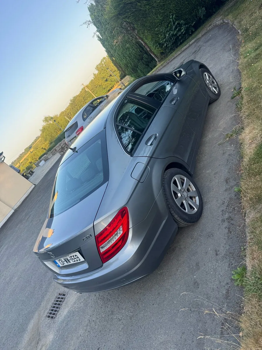Mercedes c220 - Image 4