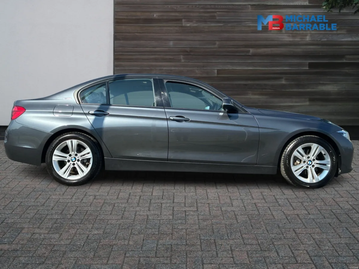 BMW 3-Series 2016 2L PETROL PHEV BMW 330e - Image 4