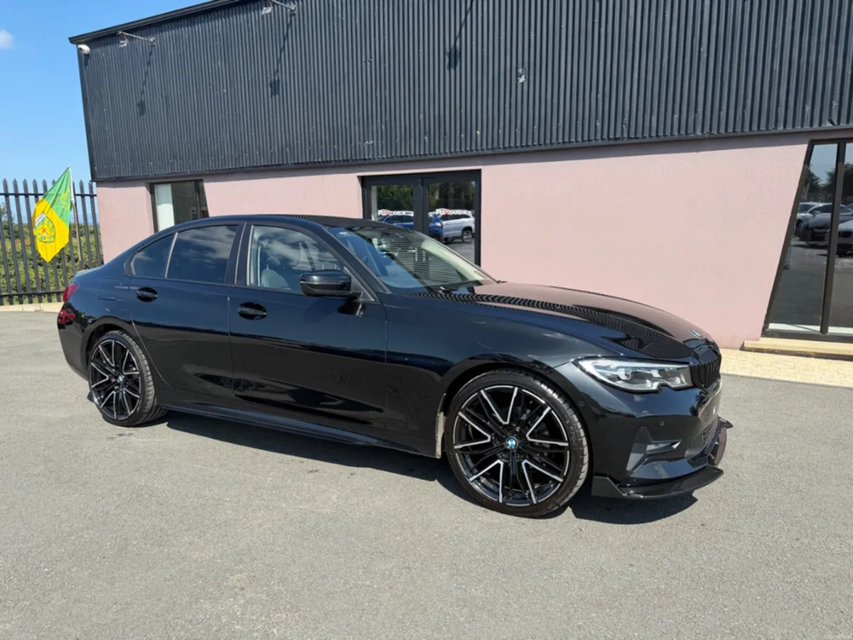 BMW 3-Series XDRIVE SE AUTO 320 D - Image 4
