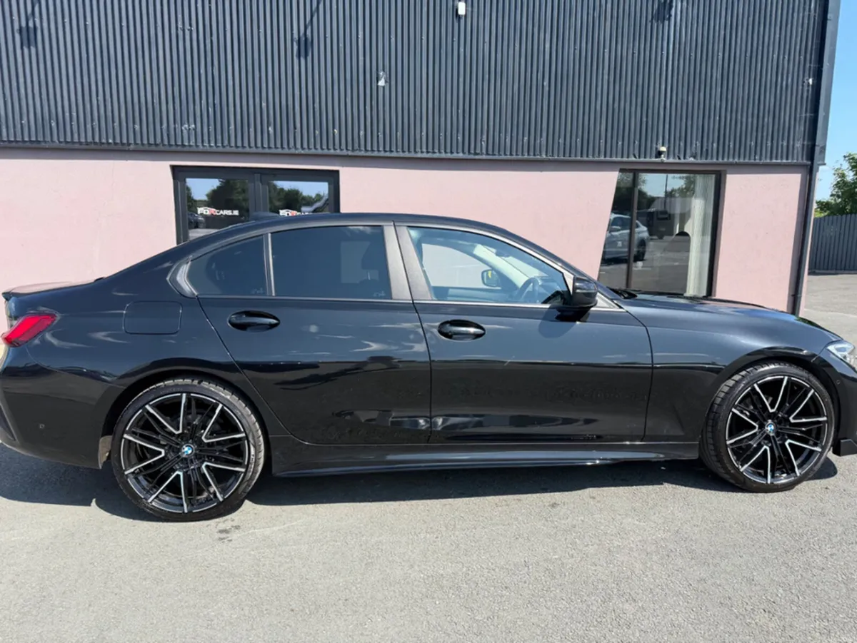 BMW 3-Series XDRIVE SE AUTO 320 D - Image 6