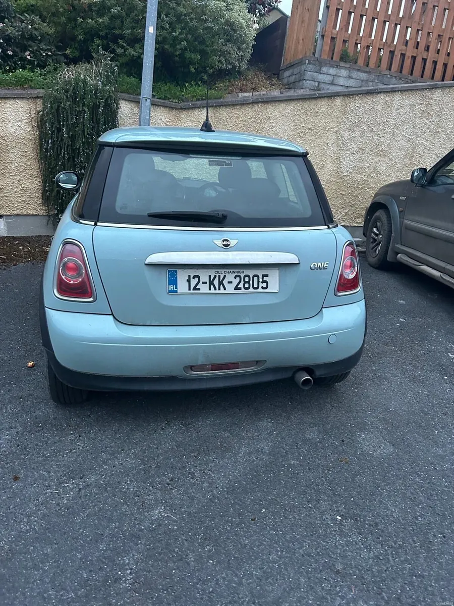 Car - Image 3