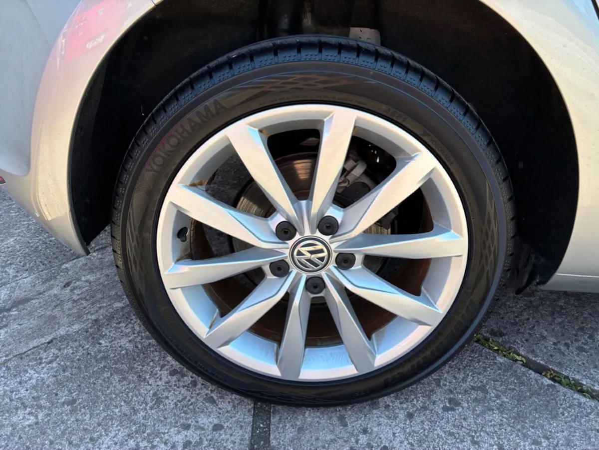 Volkswagen Golf 1.2 DBA AUCJZ 5DR AUTO - Image 3