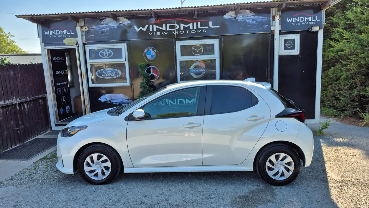 Toyota Yaris 1.5 Hybrid - Image 5