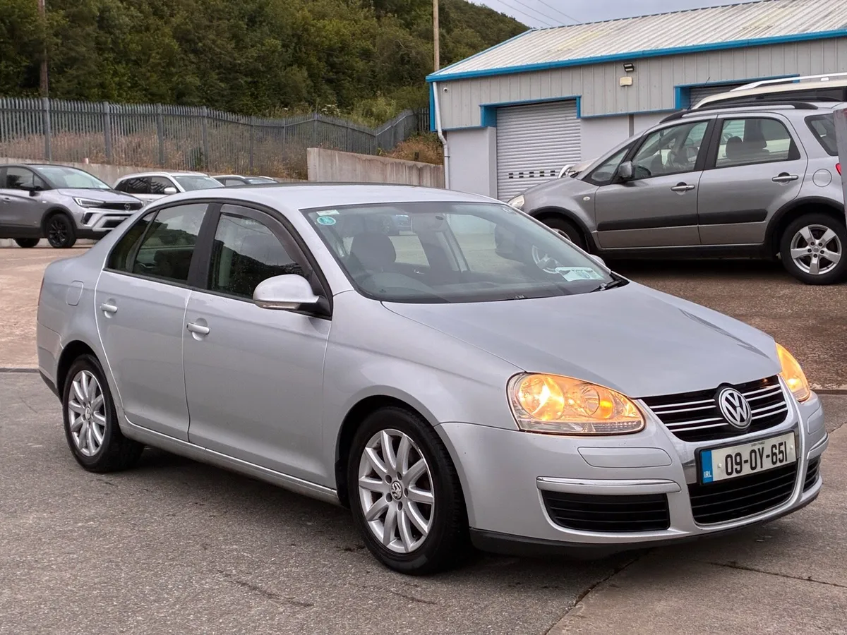 2009 Volkswagen Jetta 1.9 TDI - Image 2