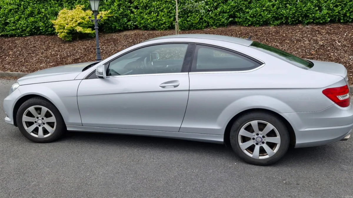 2014 Mercedes-Benz C220 CDI Executive - Image 2