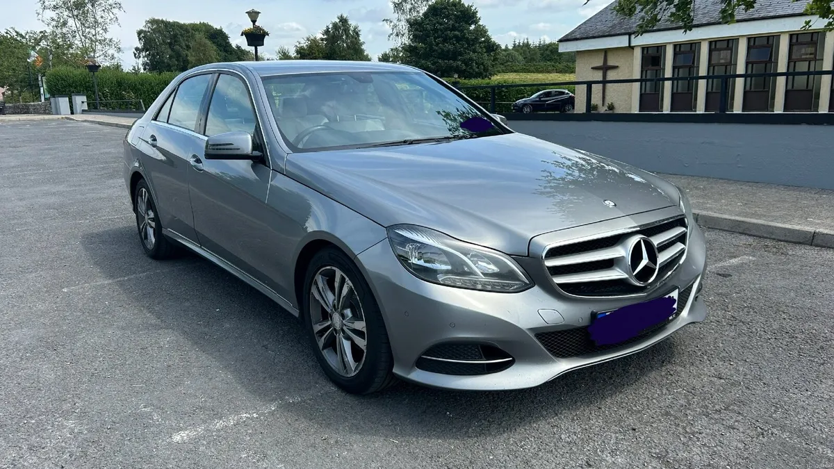 Mercedes-Benz E-Class 2013 - Image 1