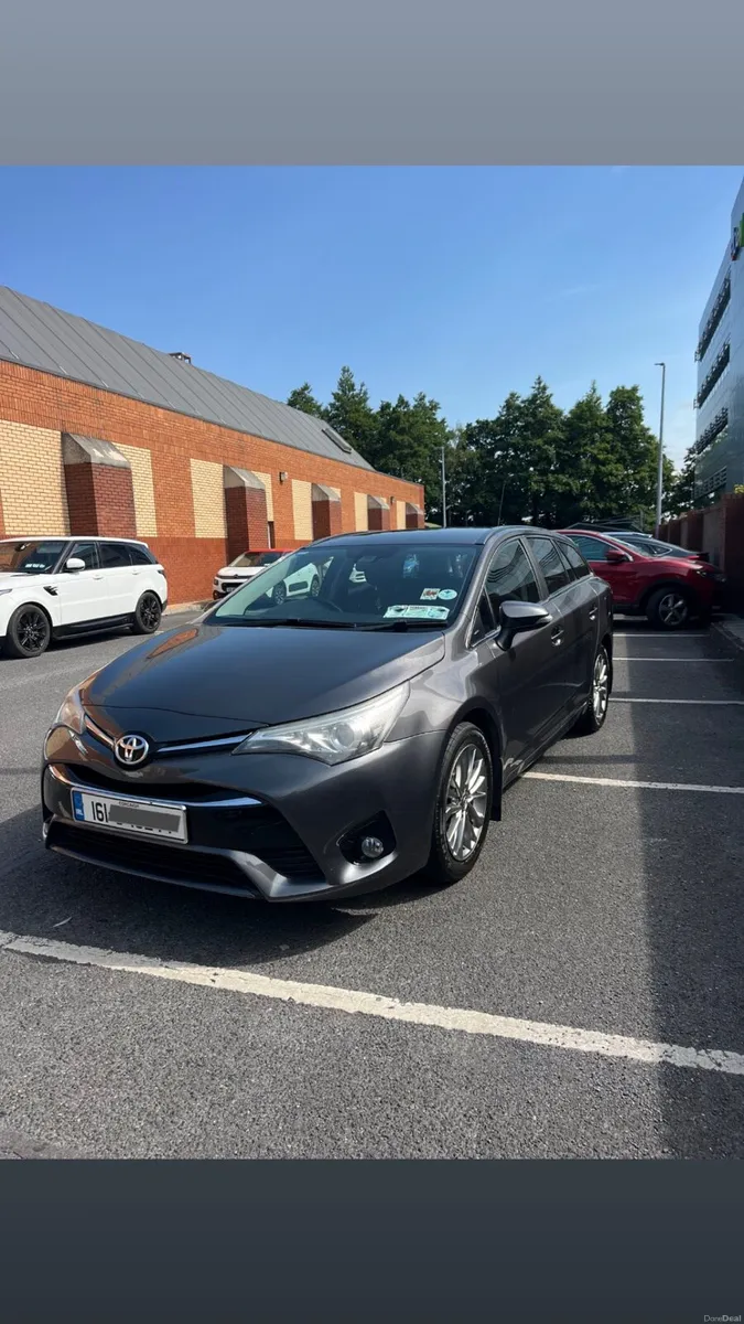 Toyota Avensis Business edition estate - Image 3