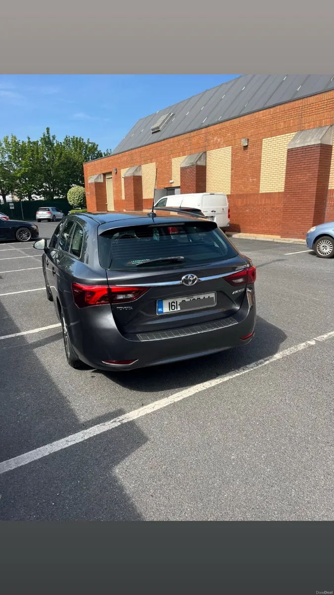 Toyota Avensis Business edition estate - Image 5