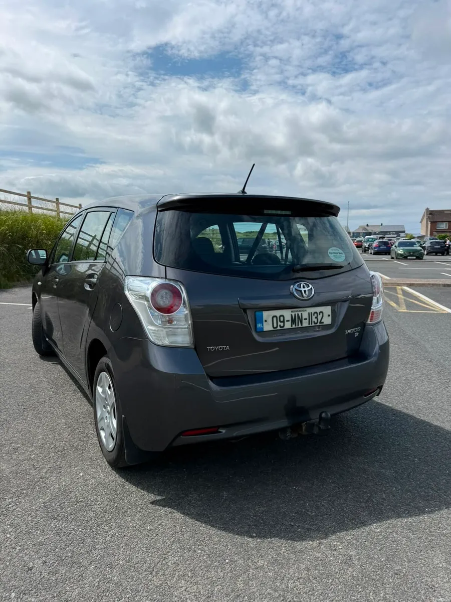 TOYOTA VERSO T2 - Image 4