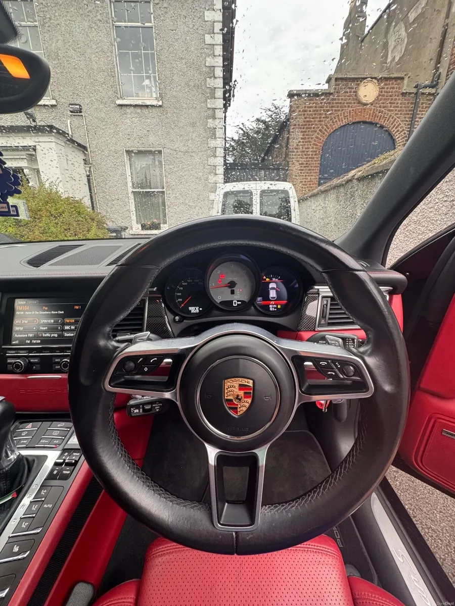 Porsche Macan 2014 - Image 1