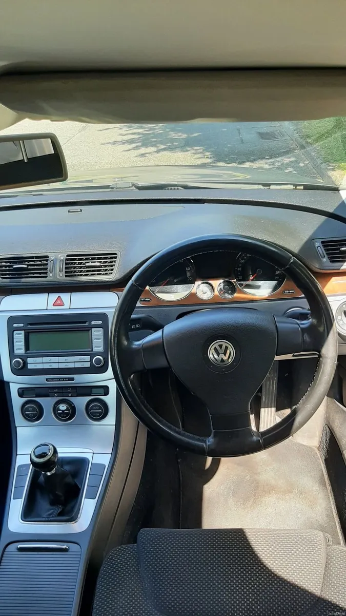 Volkswagen Passat 2006 - Image 3
