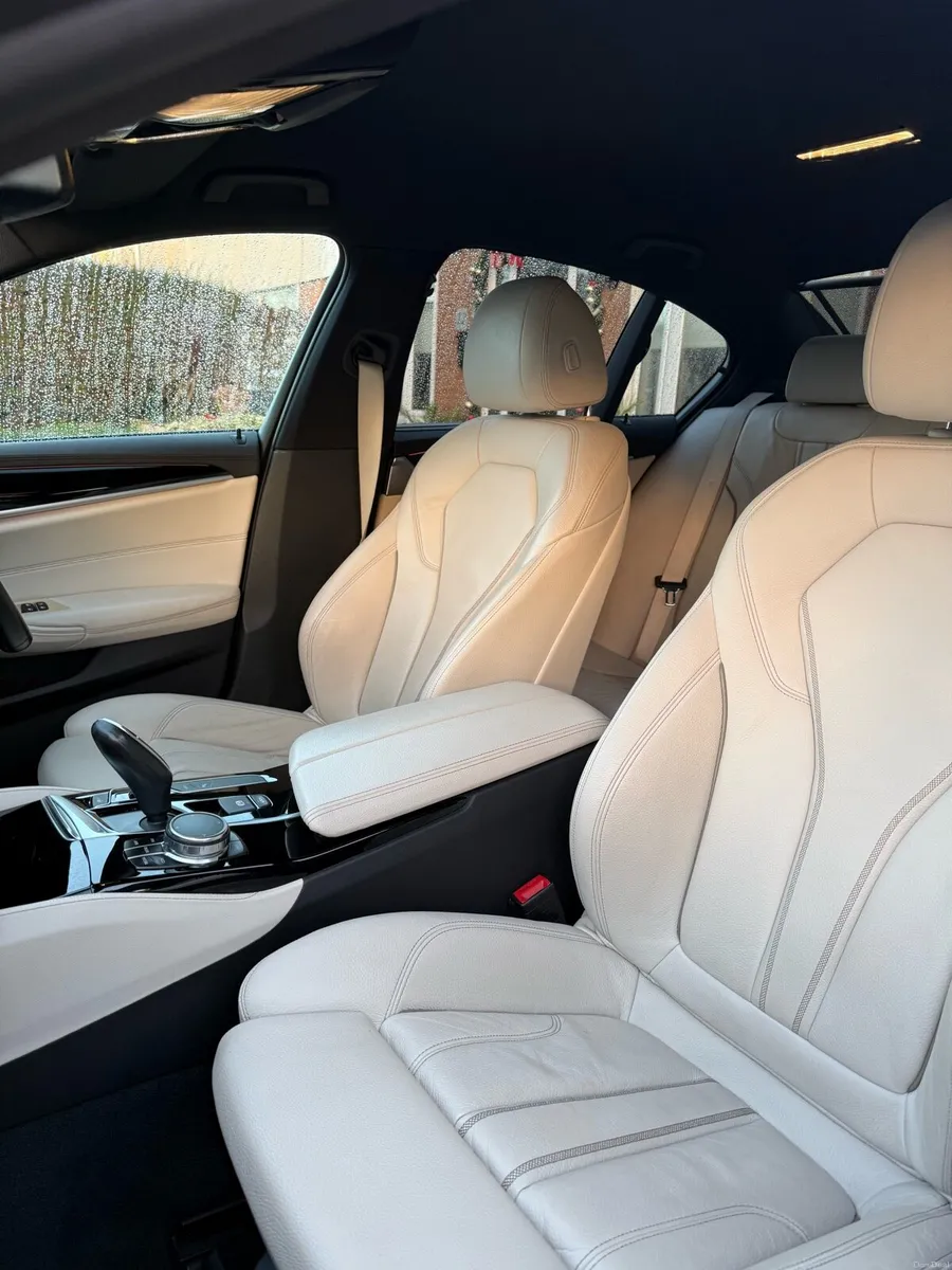 2017 BMW 530e M Sport Auto – Top Specification - Image 6