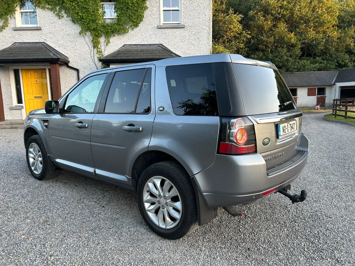 2014 Freelander 2 Auto SE Tech - Image 4