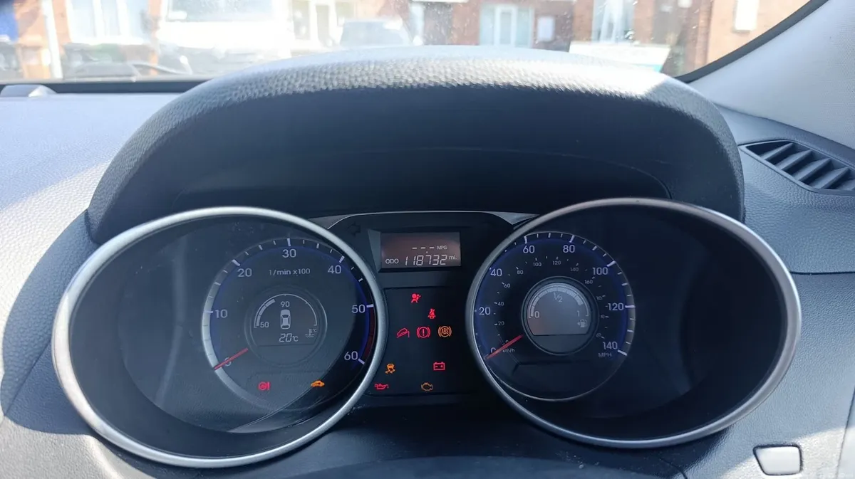 Hyundai ix35 2014 - Image 4