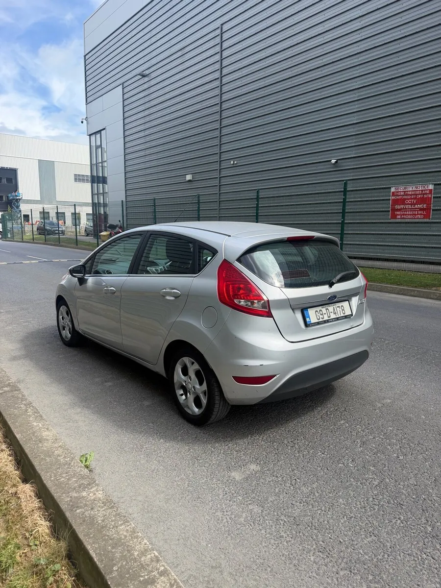 Ford Fiesta 2009 1.25 Petrol *NCT & TAX* - Image 3