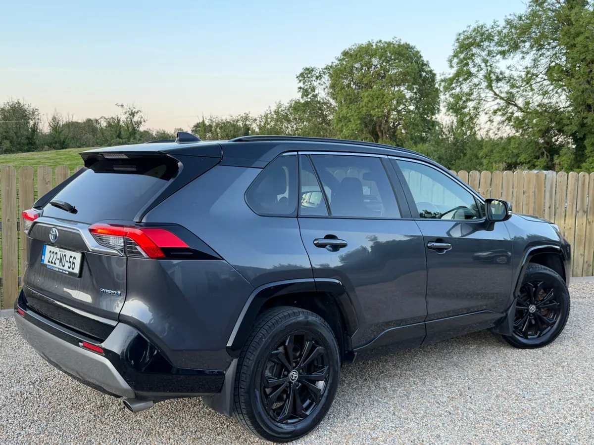 2022 Toyota Rav4 Hybrid - Image 3