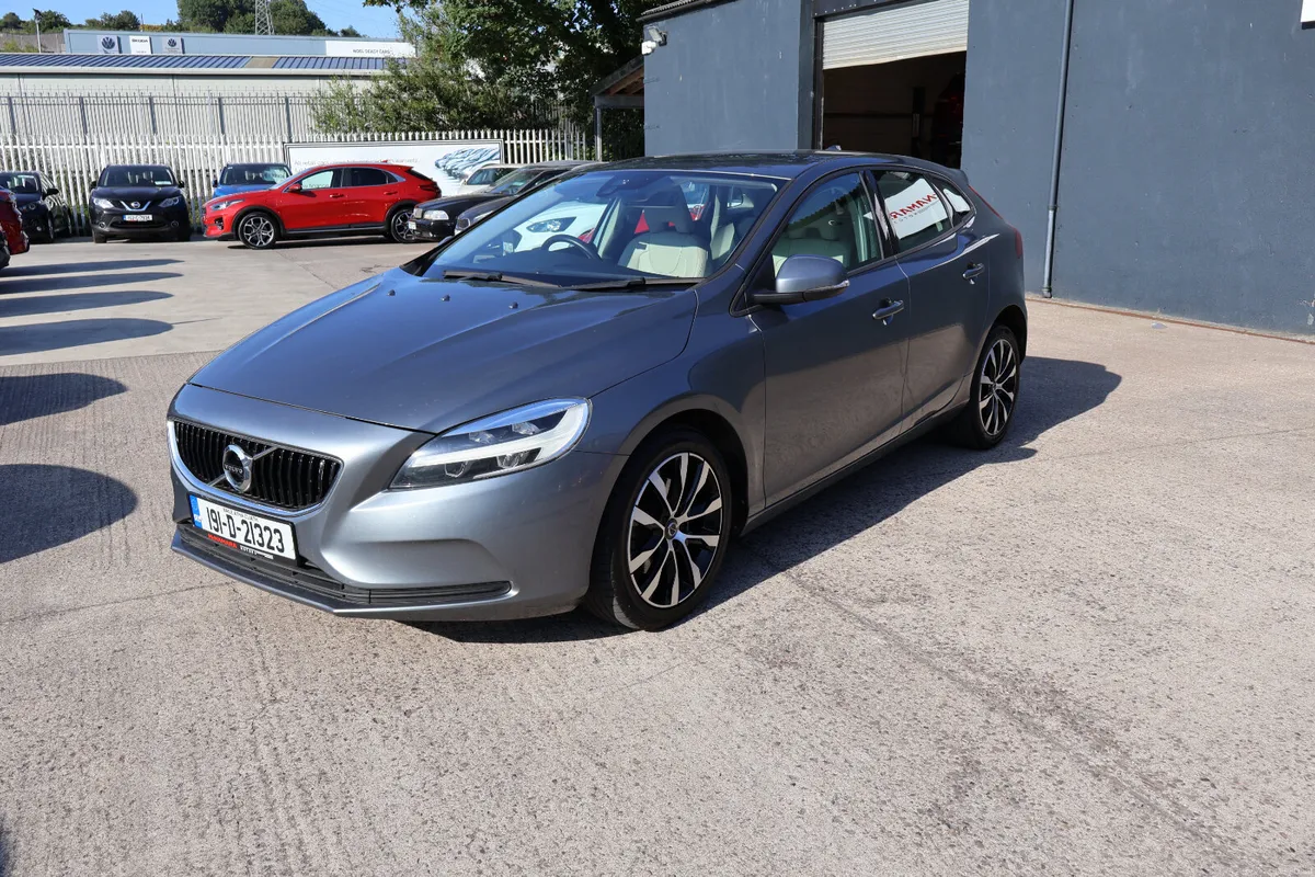 Volvo V40 Momentum Low Km's 1 Owner 24 Months NCT - Image 5