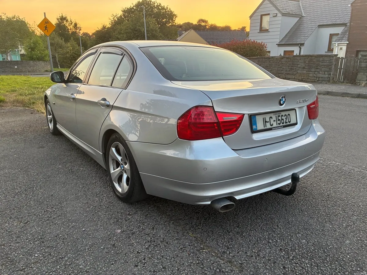 11 BMW 320D NEW NCT NEW TCHAIN - Image 4